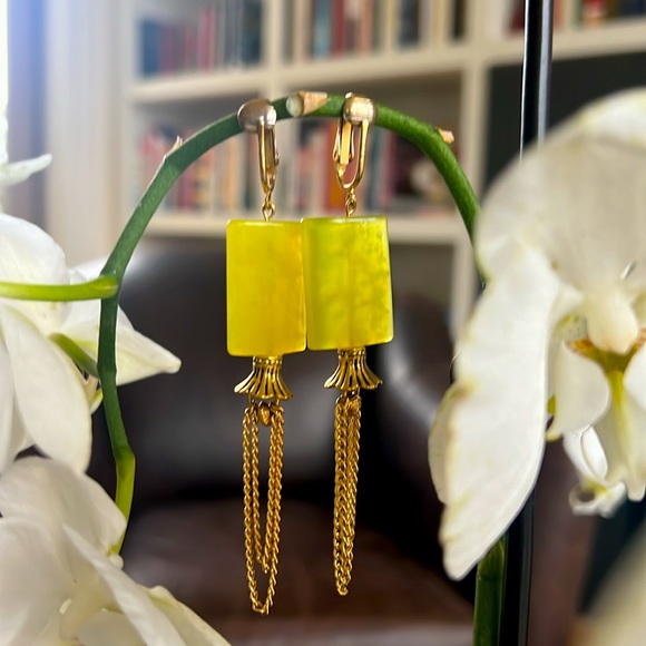 Elegant clip on earrings - Picture 2 of 7